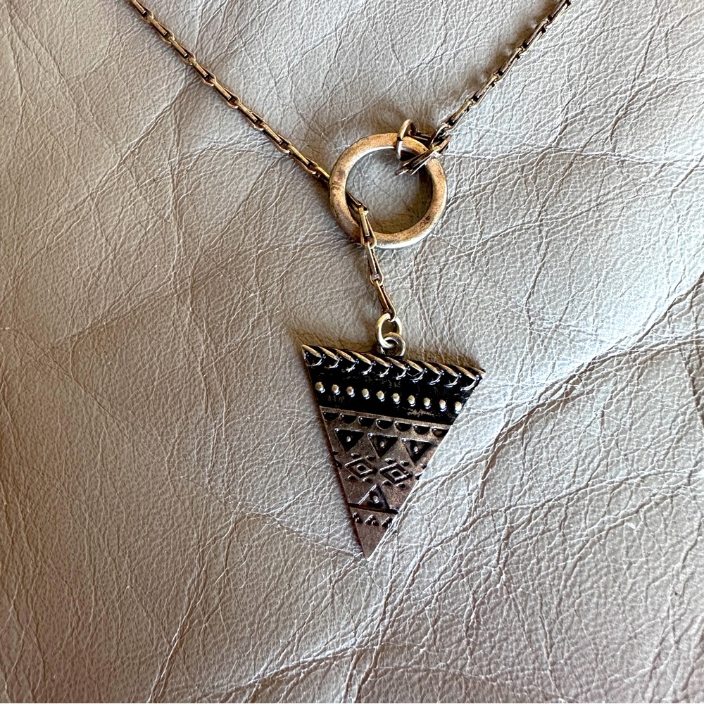 Gold-Tone Lariat Necklace – Geometric Triangle Pendant - Tribal / Boho - Y2K Era
